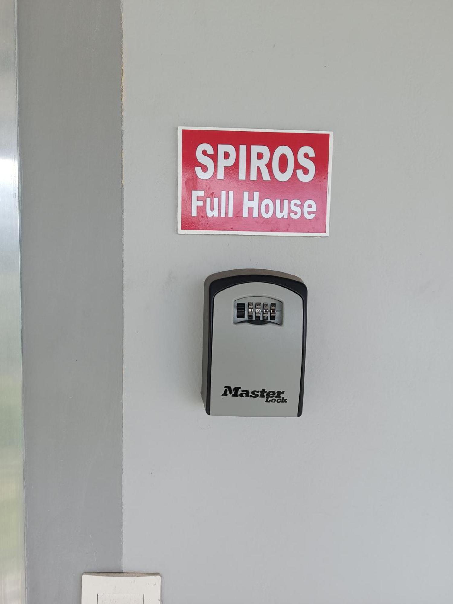 Spiros Full House In Marathias公寓 外观 照片